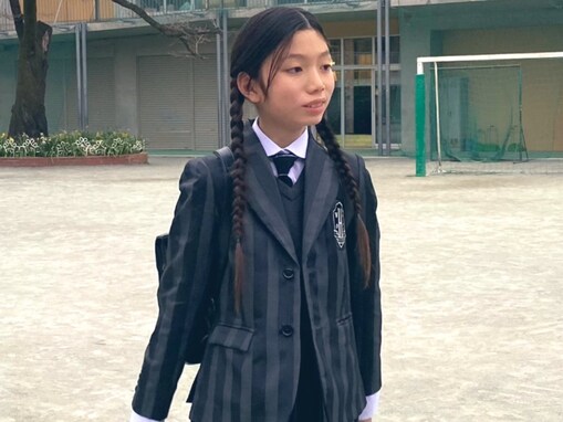 片桐仁、イケメン次男の顔出しショット公開。話題作『ウェンズデー』とのコラボに「かっこええなーー！」反響