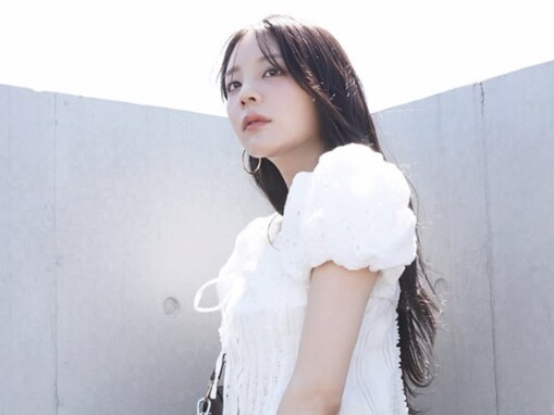 「ウエストほそっ！」貴島明日香、おなか丸見えコーデに「細すぎんか！？」「ねえスタイル良すぎだよ」驚きの声