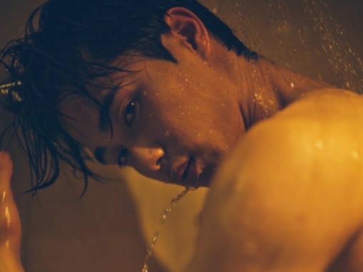 「ほんとにやばいこれ」沢村一樹のイケメン次男、ムキムキ筋肉に反響「腹筋凄すぎるよ」「素晴らしい肉体美…」