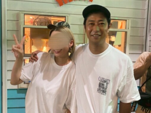 「身長差もすてき」パンサー尾形、妻とのラブラブショットに反響！ 「嬉しそう」「いつも仲良いな」