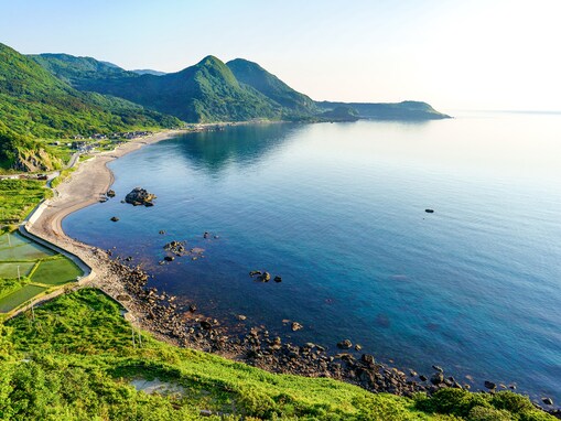 新潟県で「夏に行きたい滝」ランキング！ 2位「大ザレの滝」を8票差で抑えた1位は？【2025年調査】