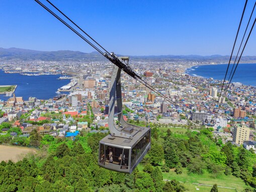 森林浴の森百選で行ってみたい「北海道・東北の森林浴スポット」ランキング！ 2位「函館山」、1位は？