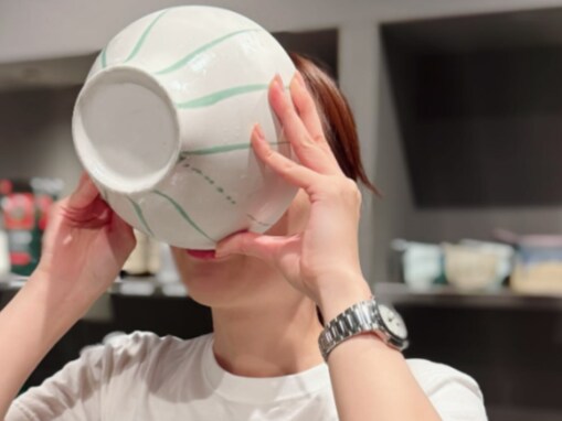 「冷やし桃ラーメン！？」皆藤愛子、スープまで飲み干す食べっぷりに「少年のようなこの喜んだ笑顔」の声