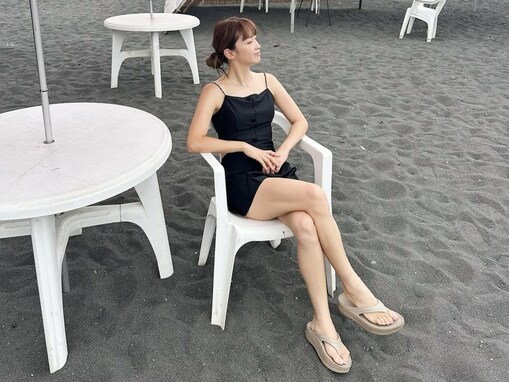 「スタイル良くて可愛いママ」Dream Ami、夏満喫の美脚際立つスタイル公開「美脚は天下一品」「焼けたね」