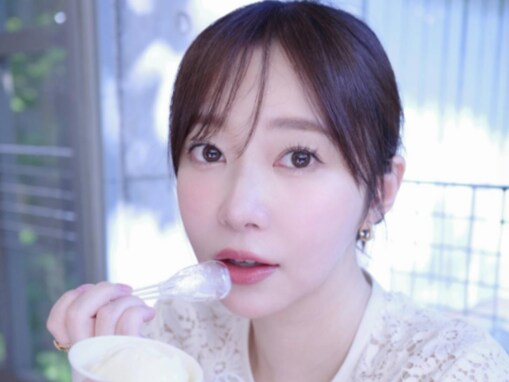 「破壊力すごすぎてビビったかわいい」指原莉乃、美白ショットに反響「赤ちゃんみたいにお肌真っ白！」