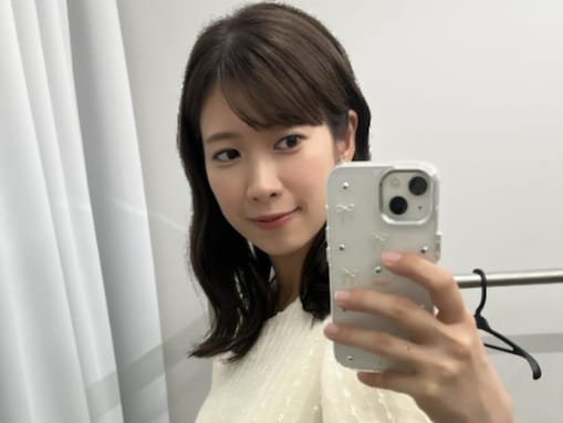 「お腹おっきいー」美人アナ、産休を報告＆ぽっこりおなかを公開！ 「まだまだ大きくなるようです」