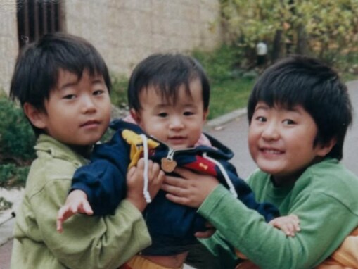 三田寛子、イケメン三男が24歳に！ 幼少期の“泣き顔”ショット公開「なんて可愛いんでしょう立派になられましたね」