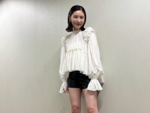 「ママには見えない可愛さ」西野未姫、“最近恥ずかしい”美脚を披露！ 「めっちゃタイプのルックス」