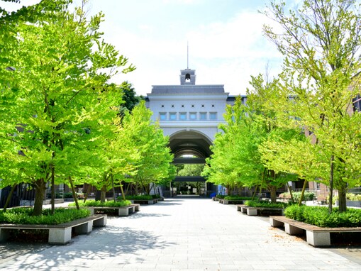 西日本出身者に聞いた「出身と聞いてすごいと思う大学」ランキング！ 2位「京都大学」を抑えた1位は？【2025年調査】