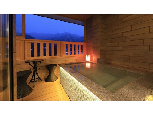 【楽天トラベルセール】「鬼怒川温泉 ゆらら 丸京」が今だけ特別価格に！ 四季折々の味覚も魅力【9月25日】