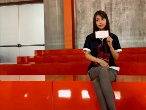 「足長っ！噓でしょ！？」有村架純、タイツ×脚組みショットで美脚を披露！ 「上半身と膝下の長さが一緒」