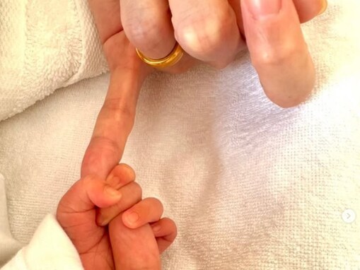 趣里＆三山凌輝、第1子出産を報告！ 指輪光る家族3ショットも公開「守るべきものを必ず守っていきます」