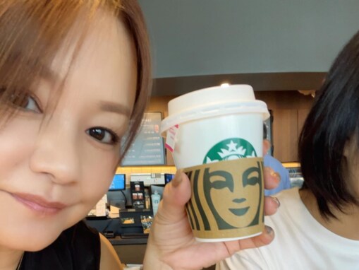 「もうこんなに大きいんですね？」中澤裕子、中学生の娘とのツーショット公開「いつまで経っても綺麗」