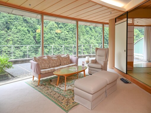 【楽天トラベルセール】「宇奈月温泉 延対寺荘」が今だけ特別価格に！ 峡谷美に癒される伝統と格式の温泉宿【10月2日】