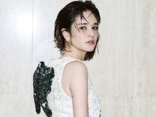 「これぞモデル！」梨花、52歳の圧倒的な美脚を披露「フェイスラインにボディにめちゃくちゃ引き締まって素敵」