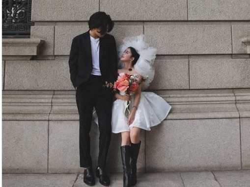 「サイズ感。。。」休井美郷、夫との身長差“前撮りショット”公開「手の大きさ凸凹すぎて愛しい、、、」