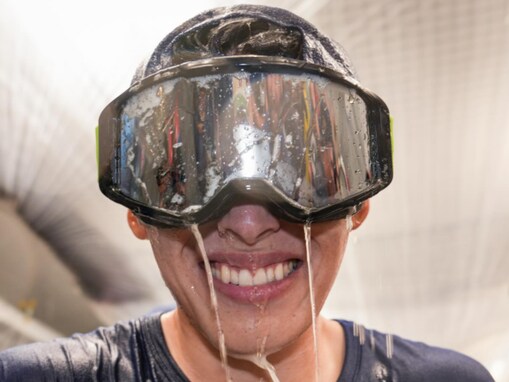 「良い笑顔すぎる」守護神・佐々木朗希、シャンパンファイトで満面の笑み！ 「チームに認められたね」