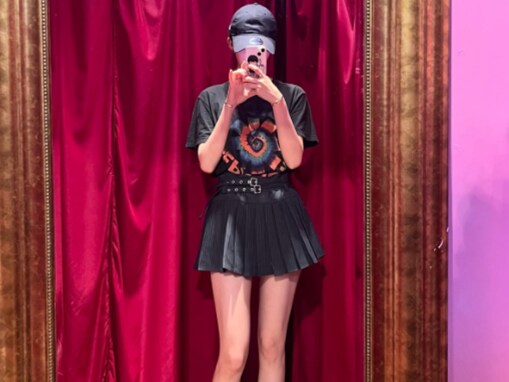 「太ももがスースーする」Cocomi、ミニスカ姿で長過ぎる圧巻美脚を披露！ 「ドキドキしますね」