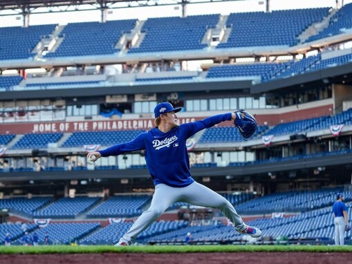 「明日勝つぞ!!」ドジャース、試合に向けた練習を公開！ 山本由伸＆佐々木朗希ら登場「パレードで会いましょう! 」
