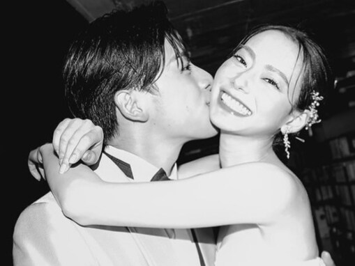 「なんか泣けてきた」なごみ、イケメン夫と結婚1周年のラブラブショット公開「ほんまに素敵な夫婦」