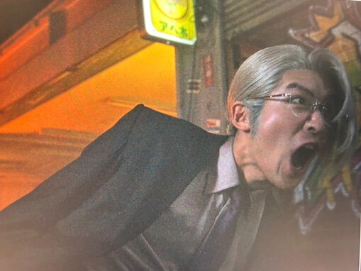 「見たことない表情」目黒蓮、『SAKAMOTO DAYS』オフショットに反響！ 「映画の一部分かと思いきや」