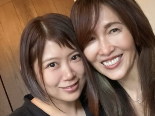 「すげーツーショット」工藤静香、16年の仲・絢香と“歌姫同士”ショット公開「鳥肌が立ちました」「嬉しそう」