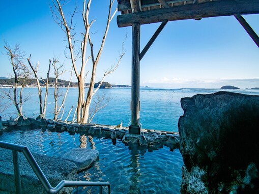 【楽天トラベルセール】「南三陸 ホテル観洋」が今だけ特別価格に！ 海に浮かぶ絶景露天と三陸の海鮮を堪能【10月10日】