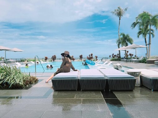 「うわすごい楽しそう」ベッキー、グアムの高級ホテル満喫「それにしてもプールが素敵」「めっちゃ素敵」