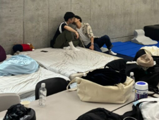 「不倫だ……」「BL世界始まった!?」お笑い芸人、楽屋で衝撃の光景を目撃！ 「薄い本？」