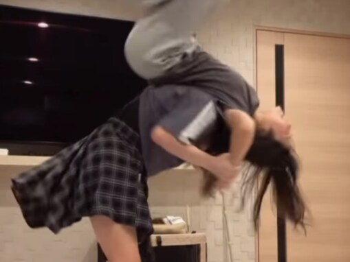 「痩せた？足キレイ！」吉田沙保里、めいっ子？ を軽々投げる姿に反響「どんどん綺麗になっていくね」