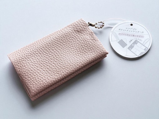 【セリア】即買い推奨！ 「コンパクト ポケットティッシュケース」でぐちゃぐちゃ問題が“秒”で解決