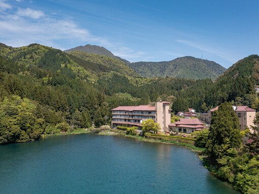 【楽天トラベル売れ筋1位】「雲仙温泉・源泉かけ流し＆おしどりの池を望む美食の宿 東園」は池を望む露天風呂と旬の味覚を楽しむ宿【10月19日】