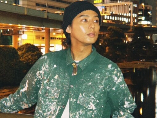 「圧倒的骨格美」藤ヶ谷太輔、“育て中”の私服デニムを公開！ 「どこかの雑誌の表紙かと思いました」