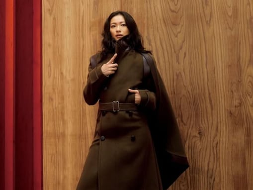 「日本人でも脚長っ」榮倉奈々、冬先取りおしゃれコーデ公開「異国のセレブ感出てて特に好き」「やばい」