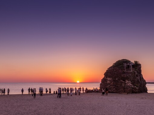 秋に行きたいと思う「島根県の絶景スポット」ランキング！ 2位「稲佐の浜」、1位は？ 【2025年調査】