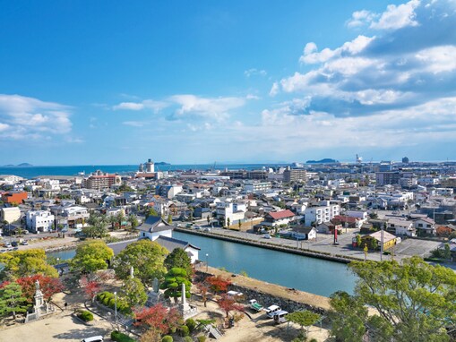 「老後に住みたい」と思う愛媛県の市ランキング！ 2位「今治市」を抑えた1位は？ 【2025年調査】