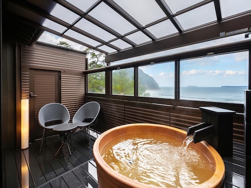 【楽天トラベル売れ筋1位】「萩温泉郷 宵待ちの宿 萩一輪」は海風を感じながら湯巡りを楽しめる温泉宿【10月27日】