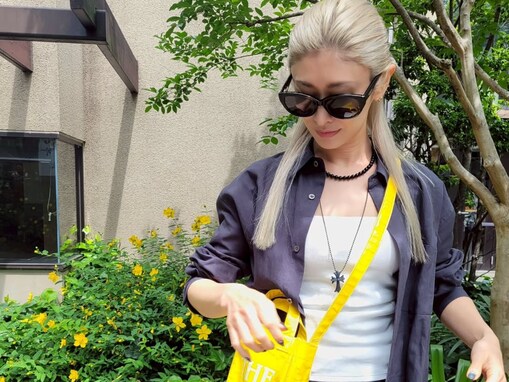 「歩き方がかっこええ！」山田優、圧巻スタイルのほっそり美脚を披露「マジ!似合う」「チャーミング〜」