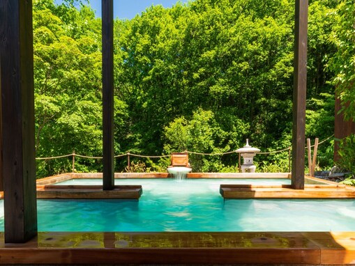 【楽天トラベル宿クーポン】「蔵王温泉 最上高湯 善七乃湯」が今だけ特別価格に！ 四季の絶景と湯けむりに包まれる宿【10月28日】