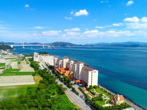 【楽天トラベル売れ筋1位】「アオアヲナルトリゾート」は海を望む絶景ロケーションが魅力のリゾートホテル【10月28日】