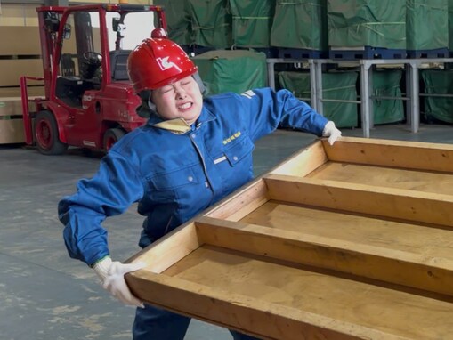 年収5000万円タレント、“今日も生き残るわよ”肉体労働姿を公開「これは痩せそう…」「金持ちの道楽だね」