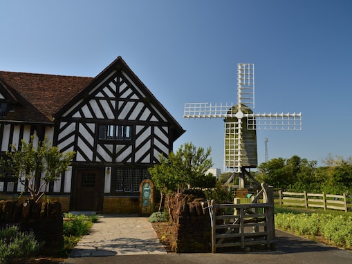 【千葉県】「ヨーロッパ旅行に来た気分に……」道の駅「ローズマリー公園」の魅力とは？ おしゃれな洋館は必見