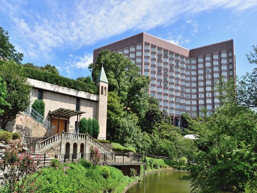 【楽天トラベル宿クーポン】「ホテル椿山荘東京」が今だけ特別価格に！ 絶景の雲海庭園と美食が彩る極上の時間【11月7日】