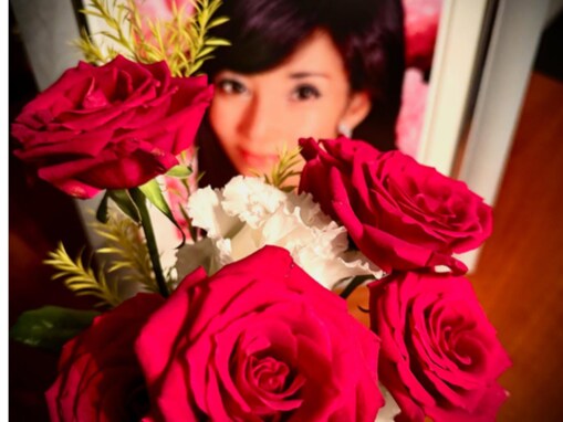 鎧塚俊彦さん、亡き妻・川島なお美さんの誕生日に“やっぱりずるい”と心境明かす「長く生きなきゃ」