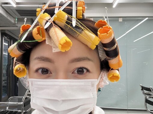 「こんなにパーマ似合う人いない」人気声優、最新ヘアショットに反響！ 「大人のお姉さん感」「好き」