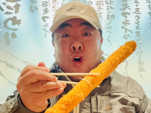 「でかっ長っ！」人気芸人、デカ過ぎる昼食を公開！ 「こんなの見たことない」「ミサイルみたい」