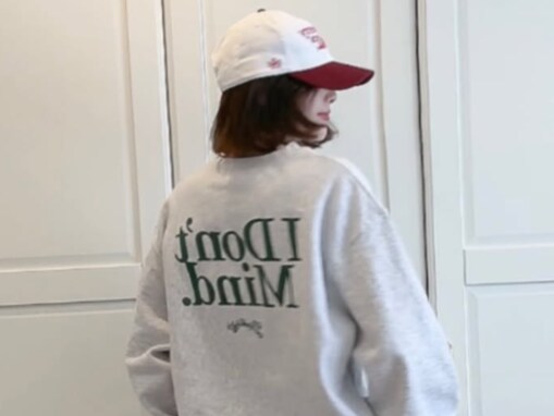 木下優樹菜、“我流”着こなしショット公開！ 圧巻スタイルのスウェットセットアップ姿「センス良き」