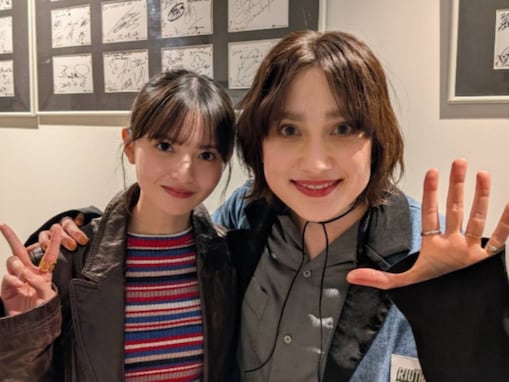 「バグすぎる」人気アーティスト、齋藤飛鳥との“衝撃”ツーショットに反響「えぇーご指名ってすごい」