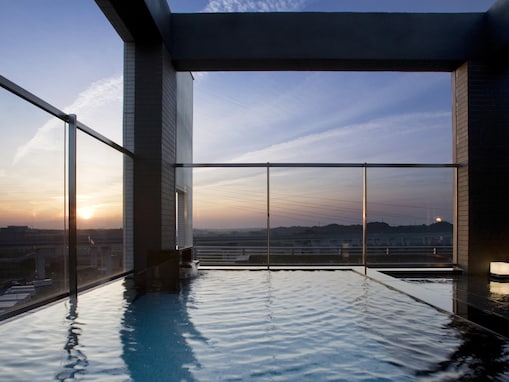 【楽天トラベル×スーパーDEAL】「CANDEO HOTELS亀山」が実質30％引き！ 最上階のスカイスパでリラックス【11月13日】