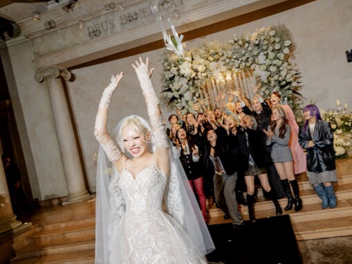 「必死でかわいい」ちゃんみな、結婚式ブーケトスで「HANAの子たちの性格出ててまじで好き」と話題に！